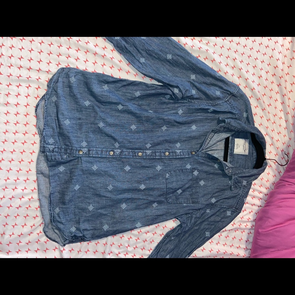 Long sleeve Denim button up shirt, size Large